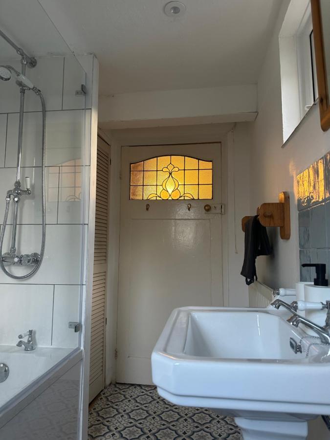 Nutshell Cottage Seaton  Buitenkant foto